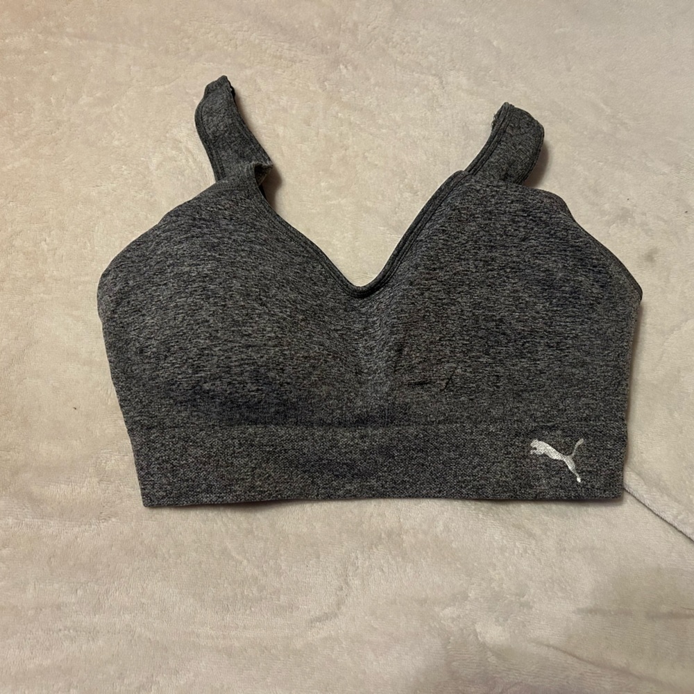 Puma sports bra lightly padded grey